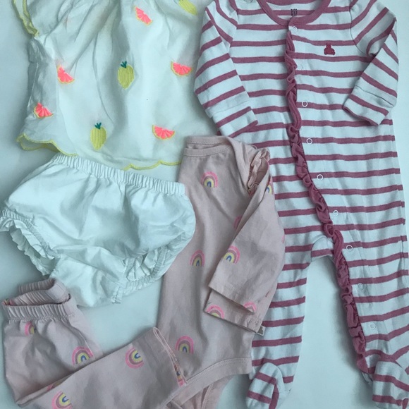 GAP Other - Baby gap 3-6 months clothes